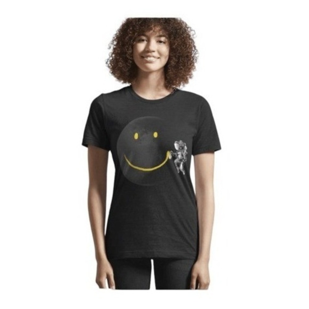 Threadless Make A‎ Smile Graphic Tee Black Astronaut Graffiti Moon Smile Emoji S